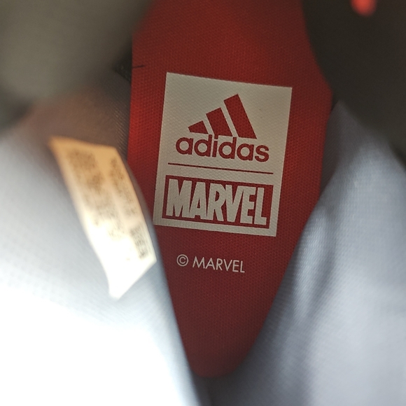 adidas D.O.N Issue #2 GCA Donovan Mitchell X Marvel Basketball Shoes - Picture 11 of 12